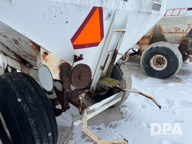 Image of Willmar 600 equipment image 4