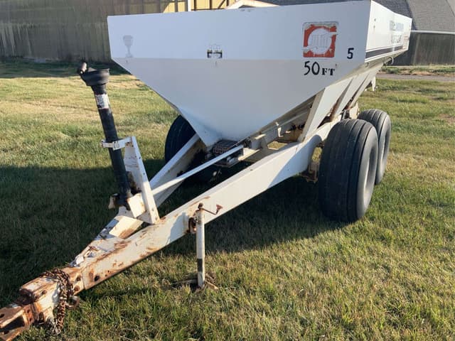 Image of Willmar 600 equipment image 4