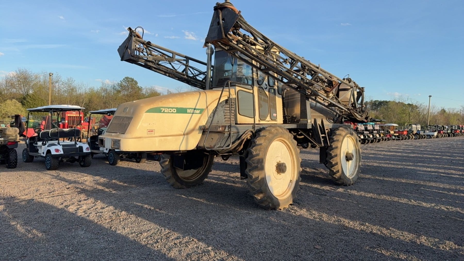 Willmar 7200 Equipment Image0