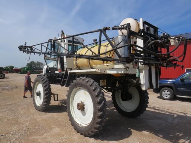 Image of Willmar 765 equipment image 4