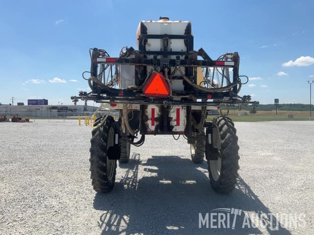 Image of Willmar 765HT equipment image 4