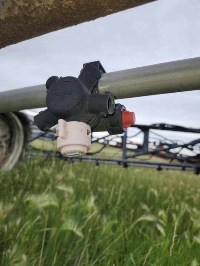 Image of Willmar 785 equipment image 1
