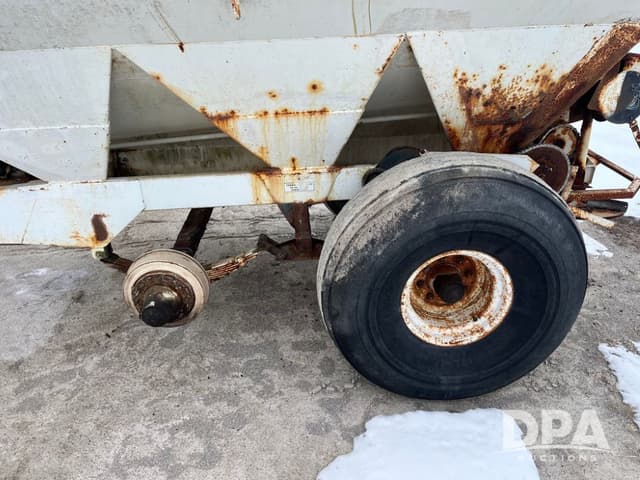 Image of Willmar 800 equipment image 3