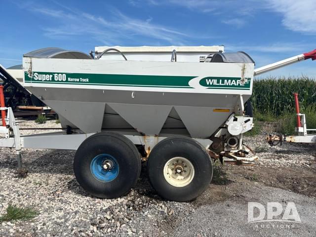 Image of Willmar Super 600 equipment image 2