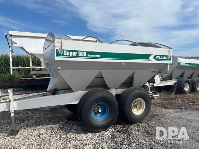 Image of Willmar Super 600 equipment image 1