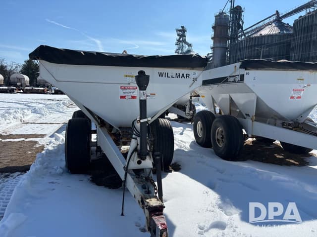 Image of Willmar Super 600 equipment image 2