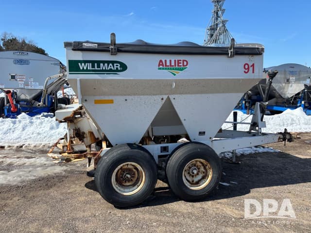 Image of Willmar S500 equipment image 3