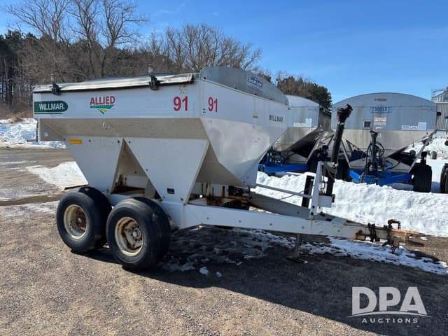 Image of Willmar S500 equipment image 1