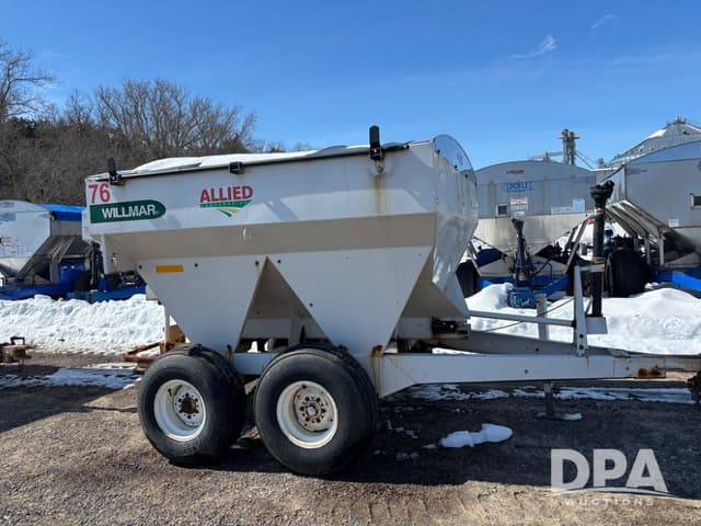 Image of Willmar S500 equipment image 1