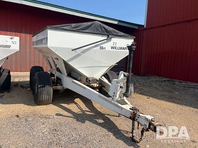 Image of Willmar Super 600 equipment image 1