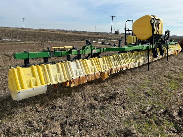 Image of Willmar 640 equipment image 1