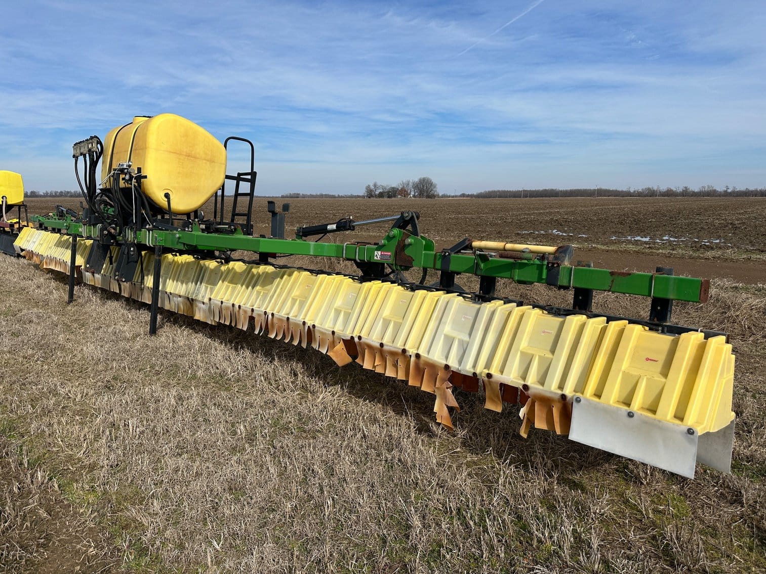 Willmar 640 Equipment Image0