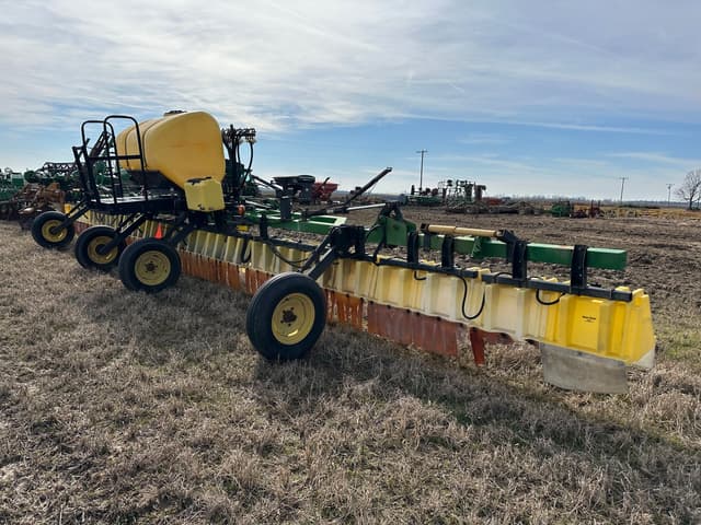 Image of Willmar 640 equipment image 2