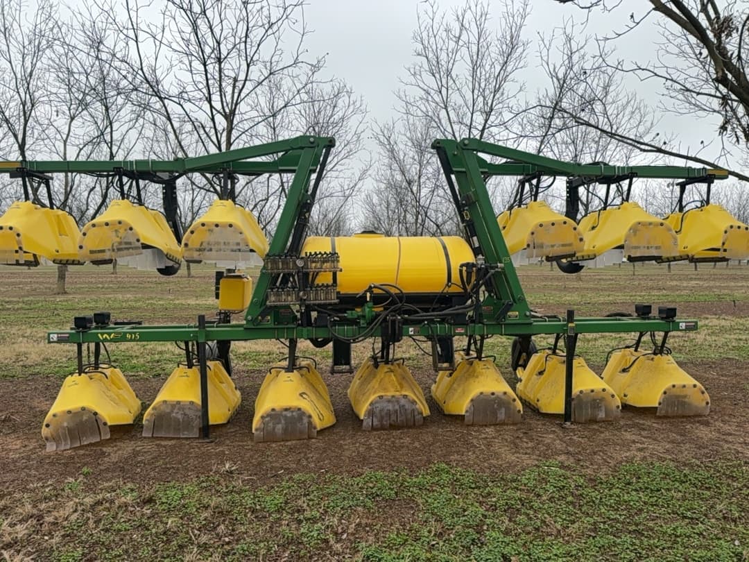 Image of Willmar 915 Primary image