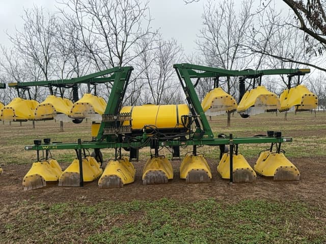 Image of Willmar 915 equipment image 3
