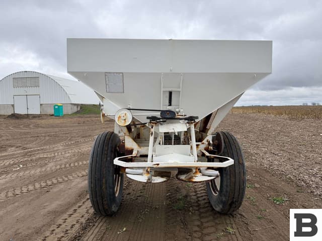 Image of Willmar High Lander equipment image 3