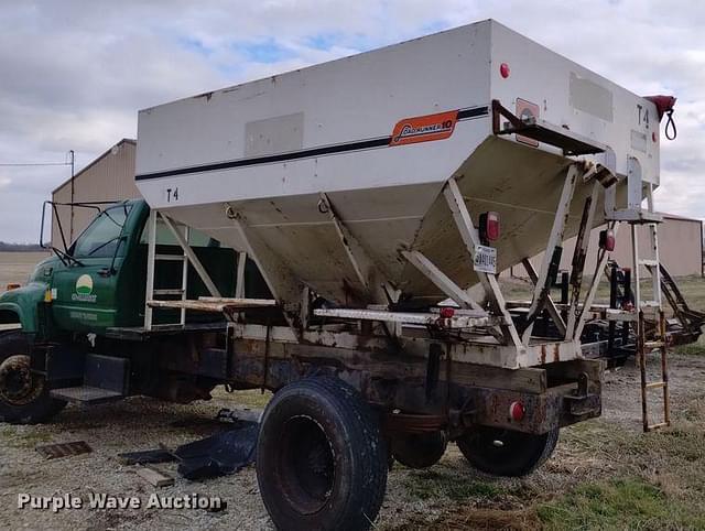 Image of Willmar Load Runner 10 equipment image 4