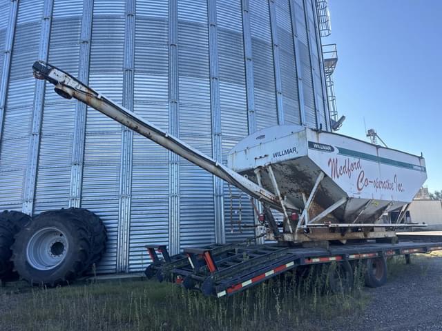 Image of Willmar Load Runner 16 equipment image 2