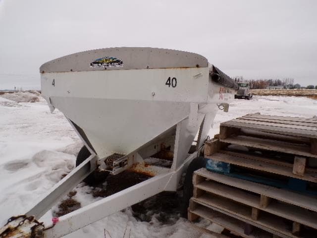 Image of Willmar S500 equipment image 3