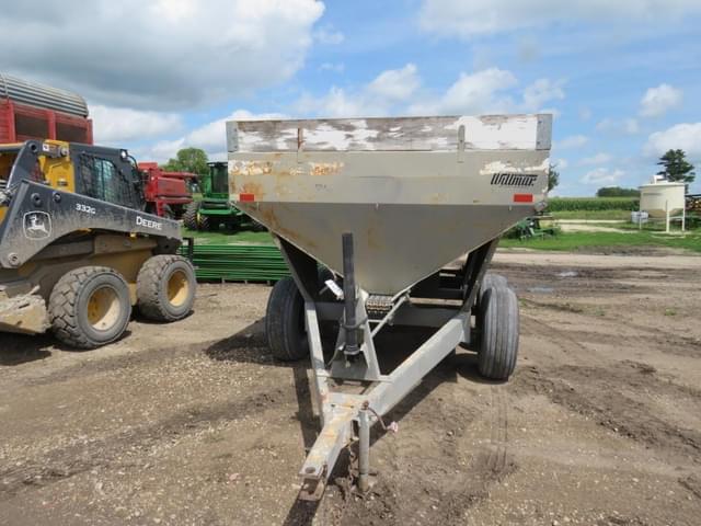 Image of Willmar S500 equipment image 1