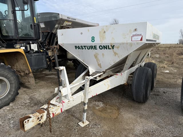 Image of Willmar S600NT equipment image 1