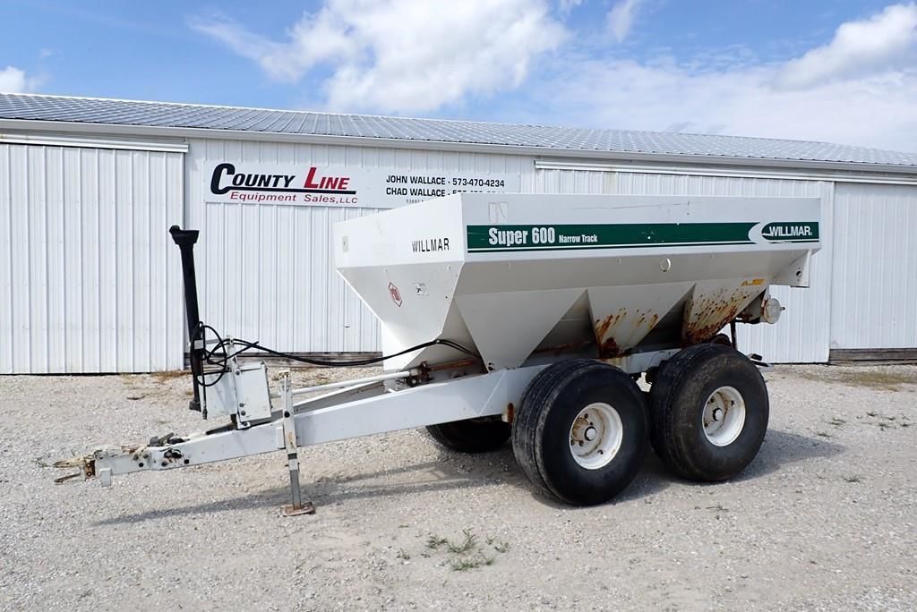 Willmar Super 600 Equipment Image0