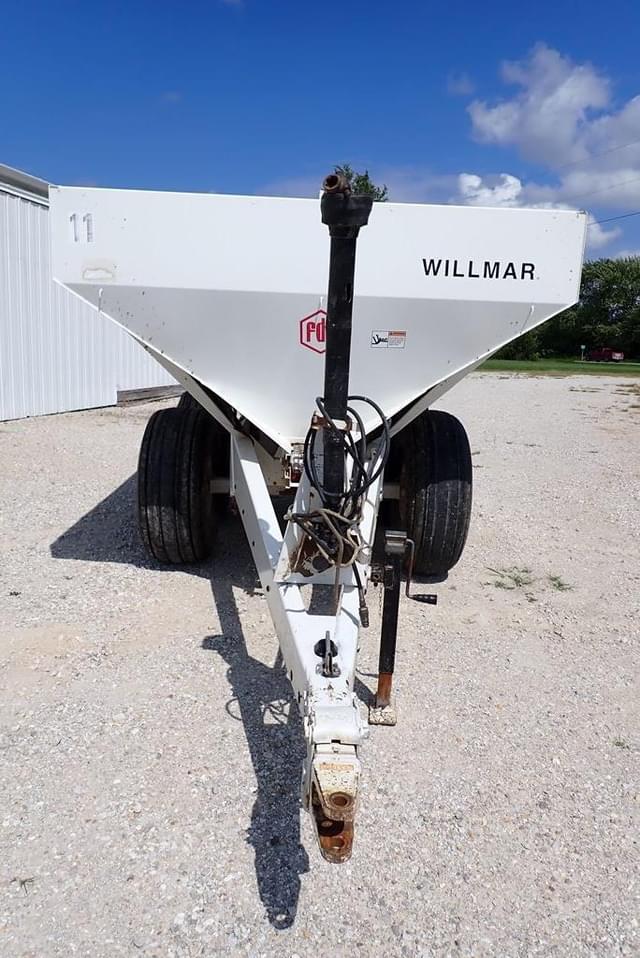Image of Willmar S600NT equipment image 4