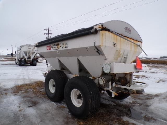 Image of Willmar Super 800 equipment image 3