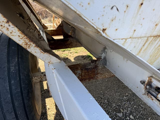 Image of Willmar Super 800 equipment image 4