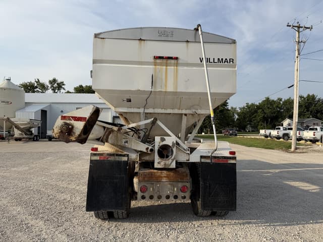 Image of Peterbilt 379 equipment image 3