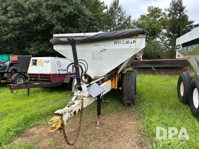 Image of Willmar Super 600 equipment image 1