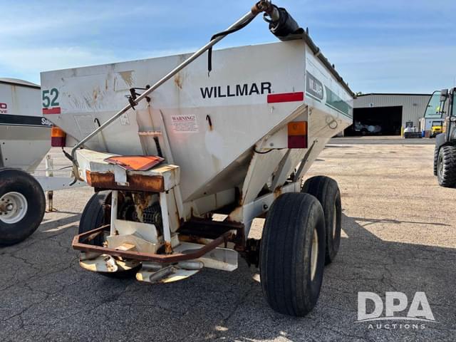 Image of Willmar Super 600 equipment image 4