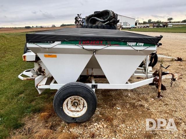 Image of Willmar Super 200 equipment image 1