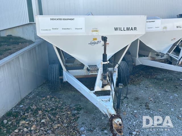 Image of Willmar Super 500 equipment image 2