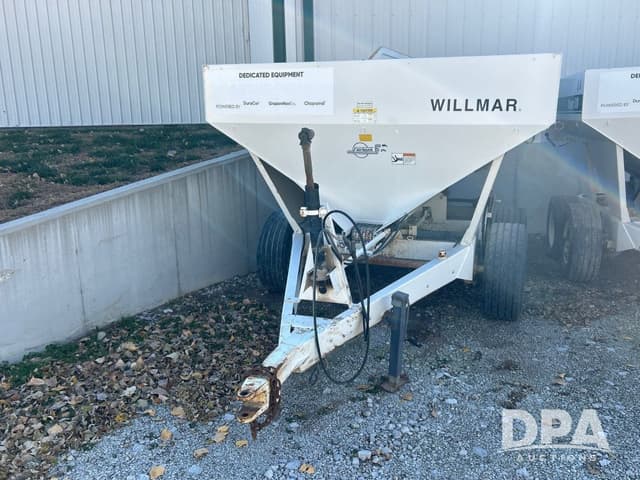 Image of Willmar Super 500 equipment image 1
