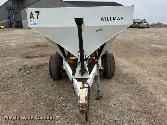 Image of Willmar Super 500 equipment image 1