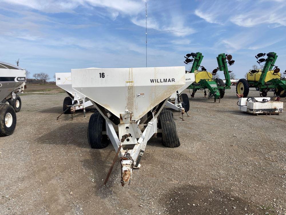 Main image Willmar Super 600