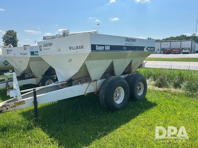 Image of Willmar Super 600 equipment image 2