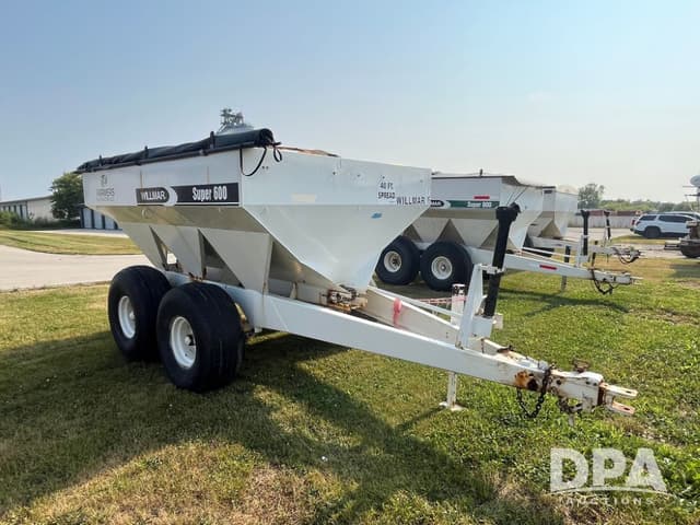 Image of Willmar Super 600 equipment image 2