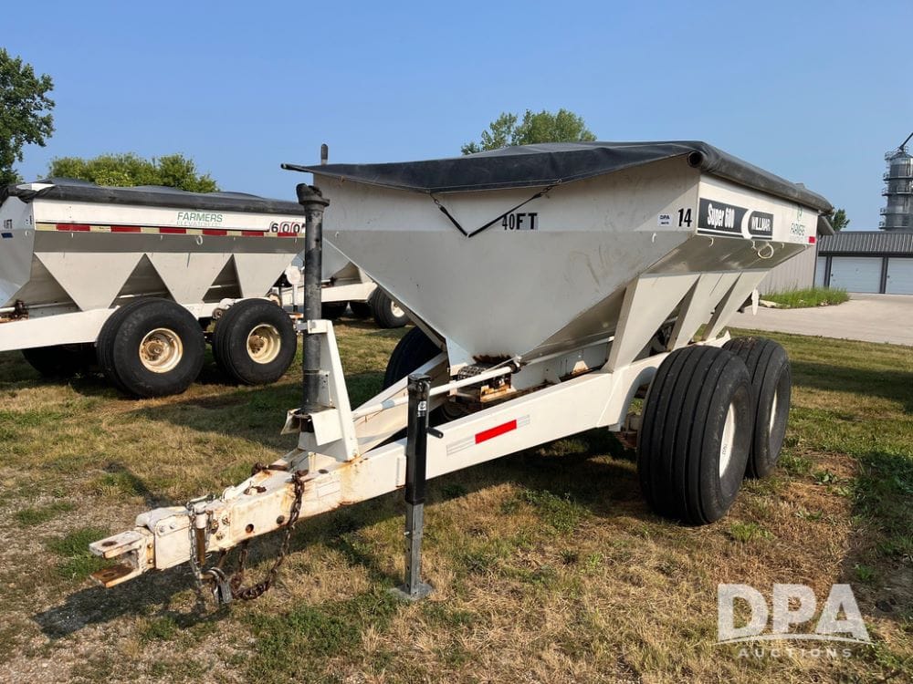 Willmar Super 600 Equipment Image0