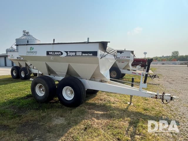 Image of Willmar Super 600 equipment image 3