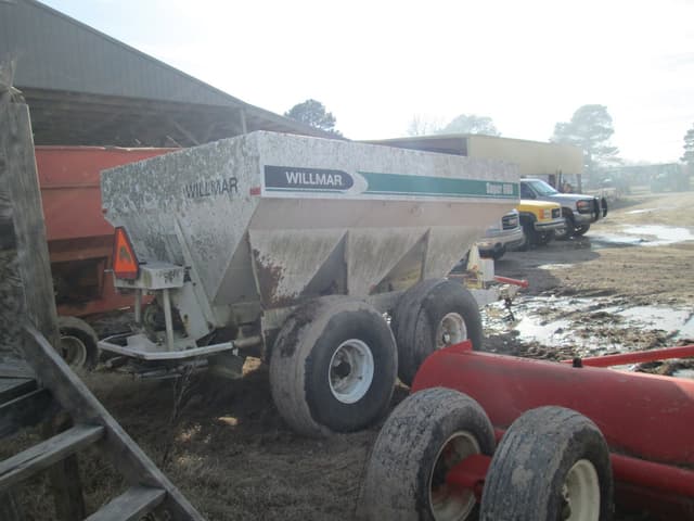 Image of Willmar Super 600 equipment image 2