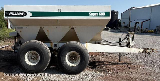 Image of Willmar Super 600 equipment image 3
