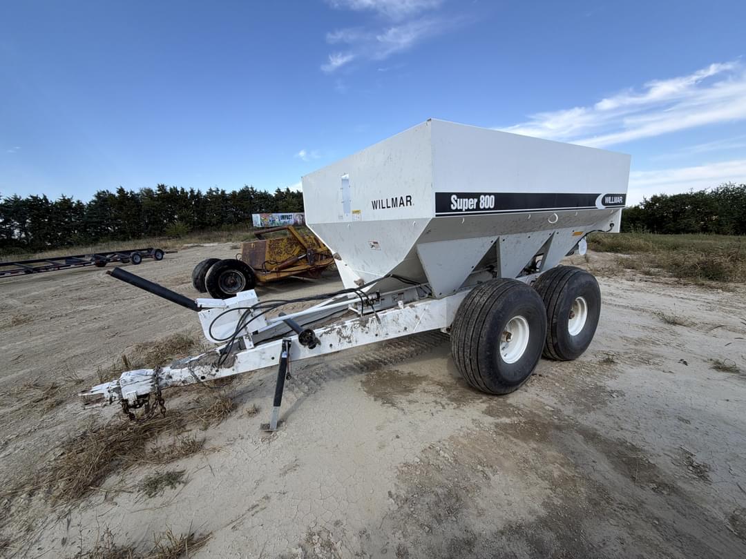 Image of Willmar Super 800 Primary image