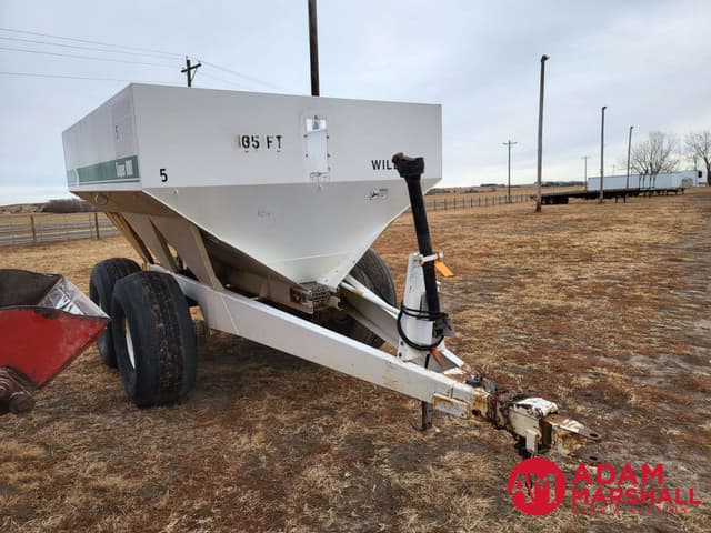 Image of Willmar Super 800 equipment image 1