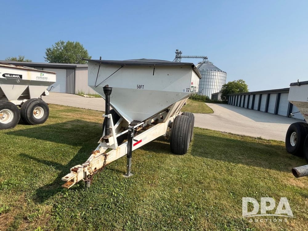 Willmar Super 800 Equipment Image0