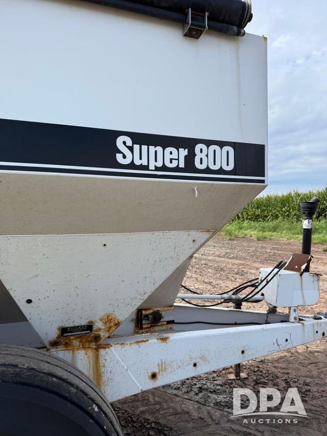 Image of Willmar Super 800 equipment image 3