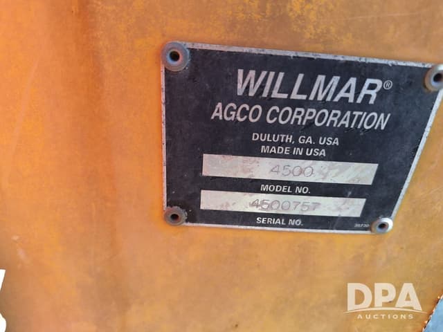 Image of Willmar Wrangler 4500 equipment image 4