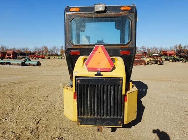 Image of Willmar Wrangler 4500 equipment image 4