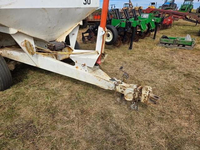 Image of Willmar 500 equipment image 2